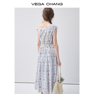 VEGA CHANG Abito da donna a trapezio midi azzurro a quadri asimmetrico monospalla con maniche a cappuccio ricamato floreale a vita alta plissettato - Product Image 6