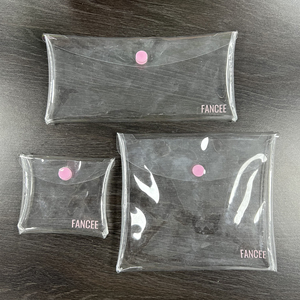 <span class=keywords><strong>Pochette</strong></span> de maquillage <span class=keywords><strong>en</strong></span> <span class=keywords><strong>plastique</strong></span> Transparent avec fermeture <span class=keywords><strong>à</strong></span> bouton, Logo personnalisé, enveloppe <span class=keywords><strong>en</strong></span> PVC avec <span class=keywords><strong>rabat</strong></span> - Product Image 5