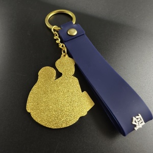 Llavero de Doctor Personalizado de Fábrica, Chapado en Oro, Impresión UV, con Correa de Muñeca de PVC, Regalo de Recuerdo Médico Personalizado para Eventos de Salud - Product Image 3