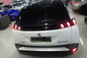 Guazi Precio al por mayor <span class=keywords><strong>Peugeot</strong></span> <span class=keywords><strong>e2008</strong></span> BEV SUV Coche usado FWD 5 Asientos - Product Image 4