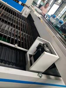 China CYPCUT 3015 6000W <span class=keywords><strong>Cortadora</strong></span> <span class=keywords><strong>láser</strong></span> Máquina de corte por <span class=keywords><strong>láser</strong></span> de fibra para acero metálico - Product Image 5