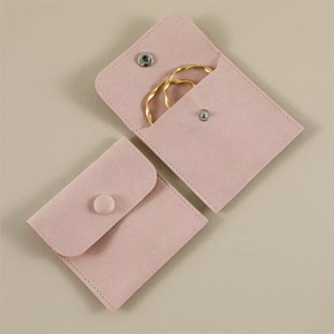 Pochette à bijoux en microfibre 8x8 cm avec insert pour collier, sac en velours de haute qualité, pochette d'emballage pour bijoux avec logo - Product Image 3