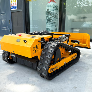 Tondeuse à gazon télécommandée pouvant pelleter la neige modèle de pelle pulvérisateur en option <span class=keywords><strong>Robot</strong></span> <span class=keywords><strong>multifonction</strong></span> vente directe d'usine - Product Image 3