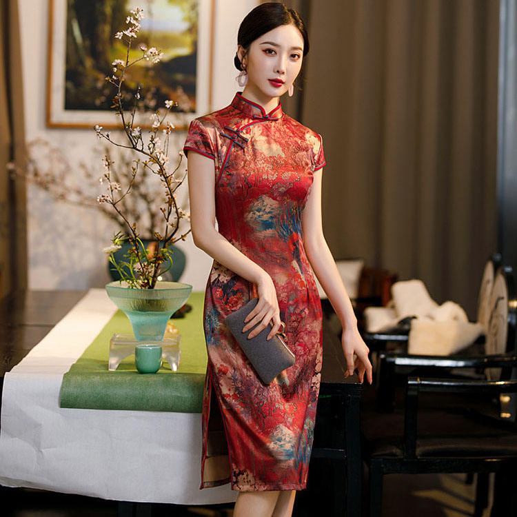2022 Women Qipao Dress Modified Chinese Traditional Retro Modern Floral Casual Women Middle Silk Qipao Dress