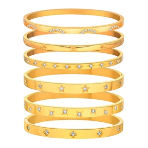 Brazalete de Zirconia Personalizado, Joyería para Mujer, Chapado en Oro, Acero Inoxidable, Brazalete de Cristal - Product Image 1