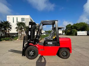 Montacargas Manual con Asiento Pequeño para Operador, Diésel, 3.5T-10T, Mástil de 3 Etapas, para Granjas y Almacenes, Nuevo, Capacidad de 3 Toneladas, Motor de Última Generación - Product Image 5