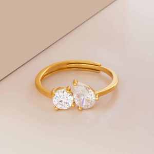 Anillo Elegante de Plata 925 para Mujer, Diseño con Incrustaciones de Garras y Acabado en Oro Rosa, Oro Blanco y Chapado en Oro, Joyería de Compromiso Moderna - Product Image 2