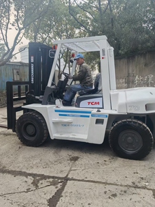 Used TCM FD70 Forklift with 3m Fork Length Fork Specifications 5100*2320*2500 From Japan for Sale fd100 New Arrival - Product Image 5