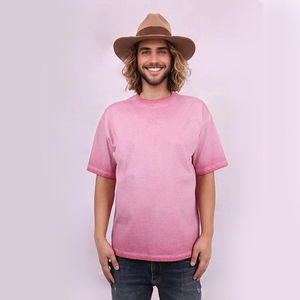 Camiseta Oversize de Algodón 100% de 240 Gsm con Degradado Vintage, Tejido de Alta Calidad, Unisex, Impresión DTG Personalizada, Acabado Ácido - Product Image 3