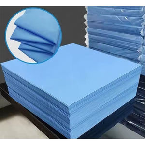 Rouleau de <span class=keywords><strong>tissu</strong></span> non tissé Spunbond PP SS SMS bleu à prix avantageux, fourni directement par l'usine, pour blouses chirurgicales et barrières hospitalières - Product Image 6