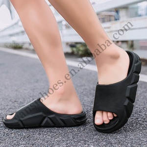 Claquettes personnalisées OEM/ODM avec logo pour hommes, claquettes de sport personnalisées avec logo personnel pour femmes, claquettes en EVA - Product Image 4