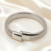 Bracelet chaîne serpent en acier inoxydable unisexe, largeur 10 mm, 22 cm, bracelet à maillons tendance, fermoir magnétique, plaqué or 18 carats, vente en gros