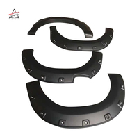 Accessoires extérieurs de voiture de camionnette ABS 4x4 Fender Flare pour Toyota Hilux 2015-2018