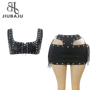 Completo Sexy in Due Pezzi in Ecopelle con Borchie, Top Senza Maniche con Lacci e Minigonna Aderente per <span class=keywords><strong>Donna</strong></span> - Product Image 2
