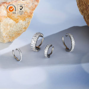 Nouveau Giometal Anneau segmenté articulé en titane ASTM F136 entièrement serti de pierres, pour <span class=keywords><strong>piercing</strong></span> hélix, cartilage, <span class=keywords><strong>tragus</strong></span>, bijoux de corps - Product Image 5
