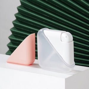 Flacon pulvérisateur de poche en plastique carré miniature vide de 28 ml, mignon, pour <span class=keywords><strong>alcool</strong></span>, parfum, 100 pièces, pulvérisateur à pompe avec impression d'écran - Product Image 1