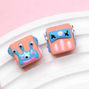 Personnalisé 16mm Kawaii DIY Gros <span class=keywords><strong>Cube</strong></span> Peint À La Main Perles Acryliques Charme Résine Focale Perles Lâches pour Bracelet Collier Fabrication - Product Image 5
