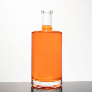 Precio <span class=keywords><strong>barato</strong></span> Muestra gratis personalizada 100mL 200ml 500ml 700ml 750ml Botella de vidrio plana de Ginebra con tapa de corcho - Product Image 4