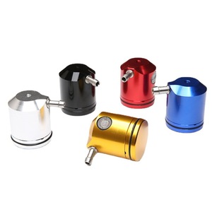 Depósito de líquido CNC personalizado, accesorios universales para modificación de motocicletas, depósito de líquido de frenos de empuje directo para vehículos modificados - Product Image 4
