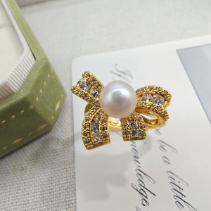 Parure de bijoux tendance en laiton plaqué or avec perles d'eau douce : boucles d'oreilles, bague et pendentif, chaîne de pull, cadeau - Product Image 6