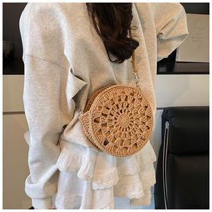 Summer <span class=keywords><strong>Chic</strong></span> Style Vacation Casual Hollowed Out Shoulder Bag Vintage Girl Crochet Hook Small Round Cellphone Pouch - Product Image 3