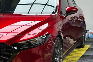 Película decorativa para envoltura de coche Lurenjia de alta calidad ultrabrillante metálica Soul <span class=keywords><strong>Red</strong></span>-Material PET Premium, garantía de 2 años - Product Image 3