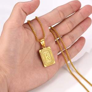 Nuovo alla moda A A A Z parola lettera placcato oro in acciaio inox cubano A catena di forma quadrata collana pendente per donna uomo - Product Image 5