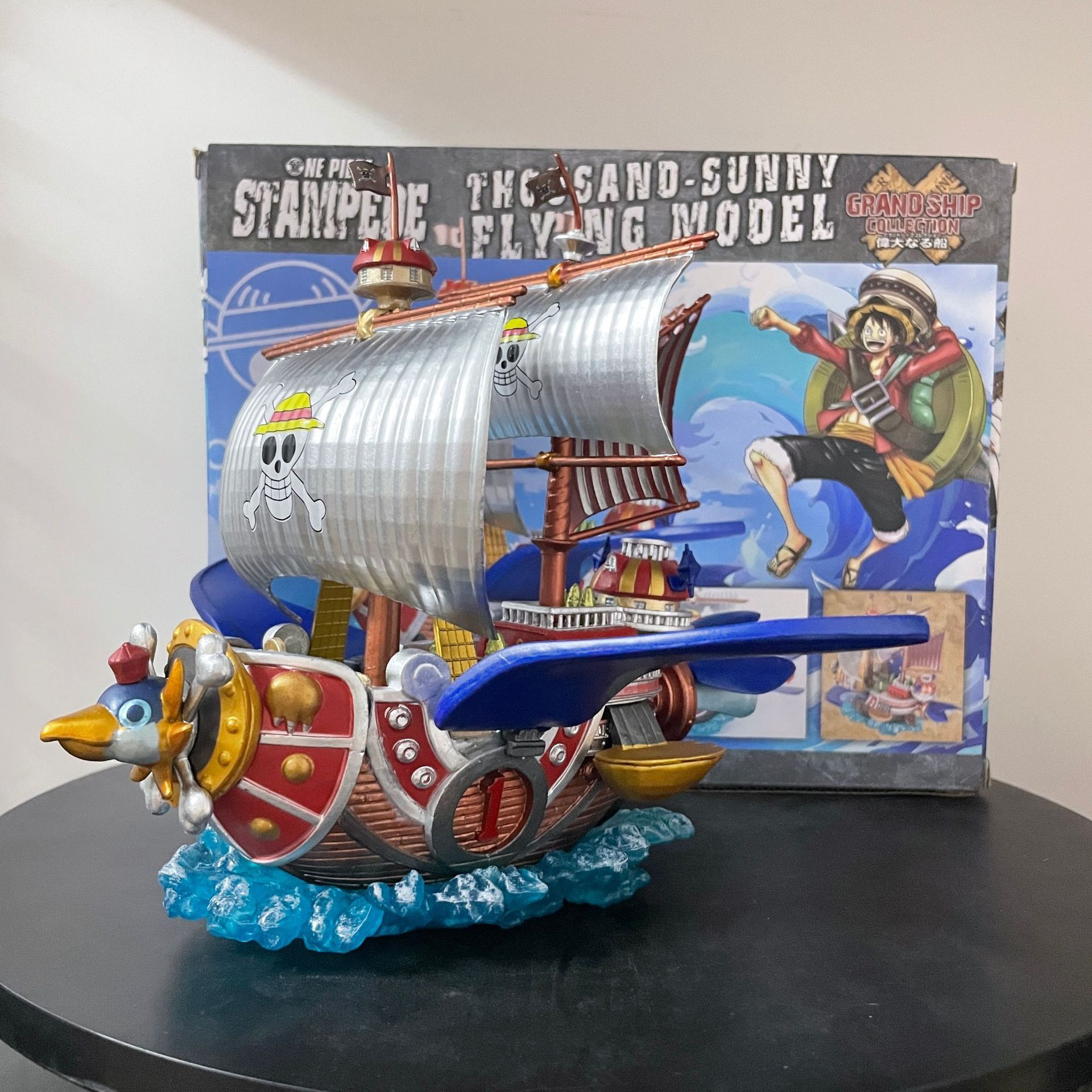 20CM Wholesale 1 Piece Luffy Bird Head THOUSAND SUNNY Ship Boat 