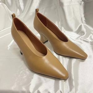 Second Layer Cow Leather Women Pumps Pig <b>Insole</b> 7cm Chunky Heel Walking Pumps Office Ladies Shoes Customize logo Factory - Product Image 6