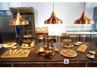 Peralatan Memasak Restoran Hotel Bintang 5, Peralatan Penyajian Prasmanan, dan Set Peralatan Makan