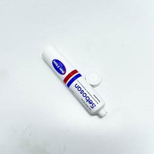 Tube cosmétique Vietnam en PE pour crème pour les mains et crème corporelle avec fermeture à clapet, impression offset et finition lisse et brillante - Product Image 6