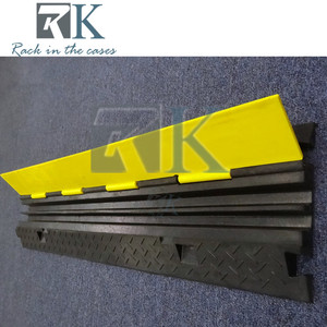 Yellow Black Cable Ramp Rubber Cable Ramp Traffic Safety Cable Protector Ramp 1 2 3 4 <b>5</b> Speed Bumps Protective - Product Image 6