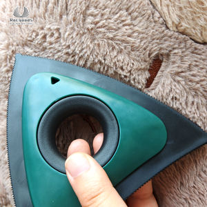 أداة إزالة شعر مثلث من على الكلاب والقطط والأليفة وتنظيفها الذاتي ملائمة لتزيين السيارات والأثاث والأريكة والحيوانات الأليفة - Product Image 6
