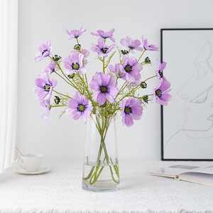 <span class=keywords><strong>Fleurs</strong></span> <span class=keywords><strong>artificielles</strong></span> Cosmos violettes de 64 cm, 4 têtes, toucher réel, fausse branche de fleur de Gesang pour la décoration de la maison, des mariages et des vases - Product Image 1