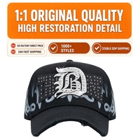 Nueva Llegada, Gorra de Béisbol DMG de 5 Paneles con Visera Curva de Gamuza, Logotipo Bordado en 3D, Pedrería y Hebilla Metálica, Calidad Original