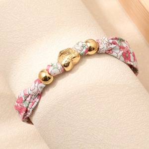 Bracelet <span class=keywords><strong>Liberty</strong></span> personnalisé à la mode <span class=keywords><strong>cordon</strong></span> de coton bijoux pour femmes Bracelet lettres personnalisées Bracelet à breloques coeur noir pour maman - Product Image 4
