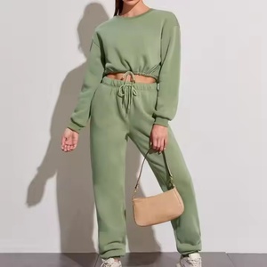 Conjunto Casual de Otoño Invierno para Mujer, Color Verde Sólido, Manga Larga, Cuello Redondo, Sudadera, Pantalones Deportivos, Top Corto, Sudadera con Capucha - Product Image 1