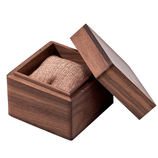 New Arrival Custom Single Watch Box Luxury Handcraft Solid Walnut Wood Storage Fast Delivery Magnetic Lids Display Model