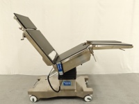 Table d'opération radiolucente orthopédique électrique YGD03 avec C-bras pour bloc opératoire