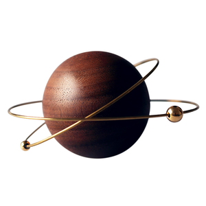 Ornement décoratif Asteroid : un cadeau en bois idéal pour la chambre, le meuble TV ou la voiture - Product Image 1