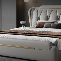 Lit moderne confortable et moelleux avec tête de lit capitonnée en similicuir, en bois de pin, plateforme double avec rangement, chambre à coucher de luxe