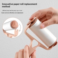 Rouleau anti-peluches en plastique pour usage domestique - Outil pratique pour éliminer les poils d'animaux et les peluches des vêtements, feuilles adhésives remplaçables