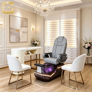 Station de manucure haut de gamme <span class=keywords><strong>à</strong></span> panneaux cannelés, table <span class=keywords><strong>à</strong></span> <span class=keywords><strong>ongles</strong></span> incurvée <span class=keywords><strong>à</strong></span> cadre doré pour <span class=keywords><strong>bar</strong></span> <span class=keywords><strong>à</strong></span> <span class=keywords><strong>ongles</strong></span> et spa de beauté aux tons chauds - Product Image 1