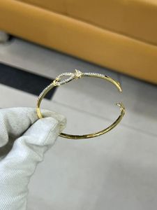 Pulsera de Aleación Chapada en Rodio Imitación al por Mayor con Diamantes Americanos y Piedras CZ para Mujer, Diseño Moderno, Nupcial, Boda, Estilo Indio - Product Image 3