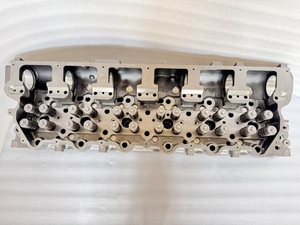 223-7263 Culasse de moteur d'excavatrice de qualité supérieure avec conception d'admission et d'échappement optimisée pour CAT 3406E C15 C18 - Product Image 3