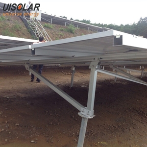 Système de supports de montage au sol pour <span class=keywords><strong>panneaux</strong></span> <span class=keywords><strong>solaires</strong></span> en aluminium de haute qualité, installation facile pour système de montage au sol de <span class=keywords><strong>panneaux</strong></span> photovoltaïques - Product Image 4