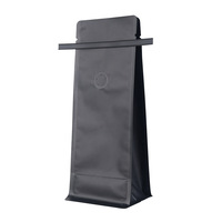 Sachet de café à fond plat en gros avec valve et fermeture à boucle, pochette à huit soudures latérales en papier kraft noir mat pour emballage alimentaire
