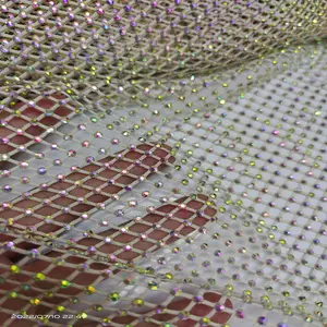 Tessuto a rete con strass di cristallo SS10 con rete nuda Beige elastica con pietre AB per il vestito