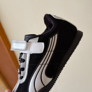 Nuove Sneakers Invernali 2025 per Bambini in Microfibra con Fodera in Cotone, <span class=keywords><strong>Scarpe</strong></span> Sportive Casual Retrò da Corsa per Ragazzi e Ragazze con Suola Sottile e Calda - Product Image 4