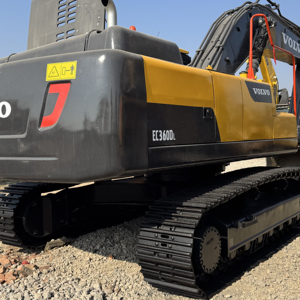 รถขุดตีนตะขาบ VOLVO EC360 มือสองคุณภาพสูง 98% ใหม่ น้ำหนัก 36 ตัน เครื่องยนต์แท้ ชั่วโมงการทำงานต่ำ มาตรฐาน EPA บุ้งกี๋ 1.4 เมตร - Product Image 1